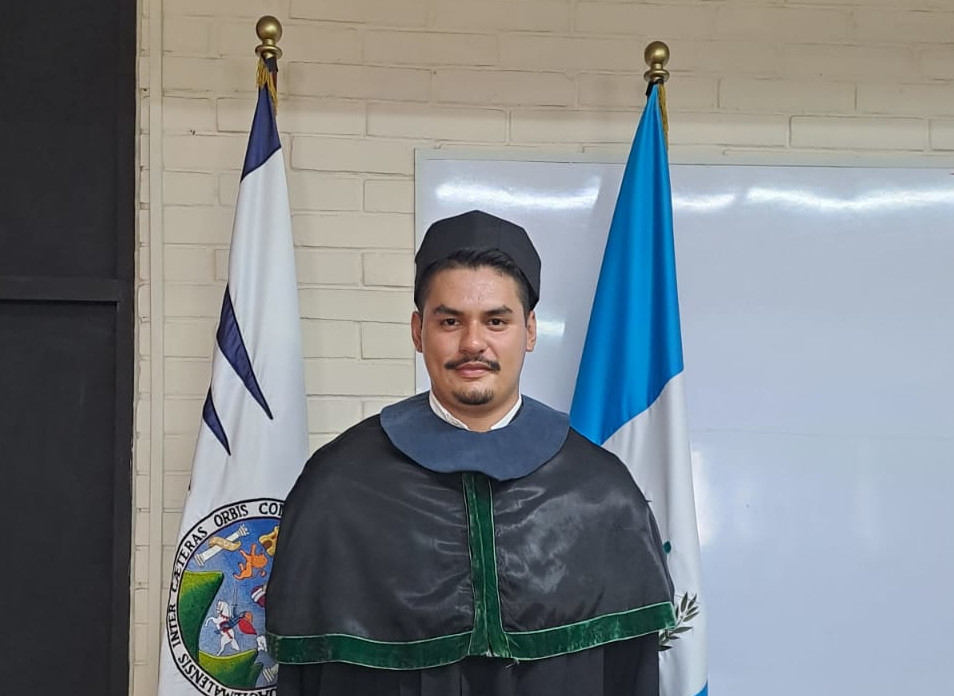 Graduación Rosemberg Villatoro