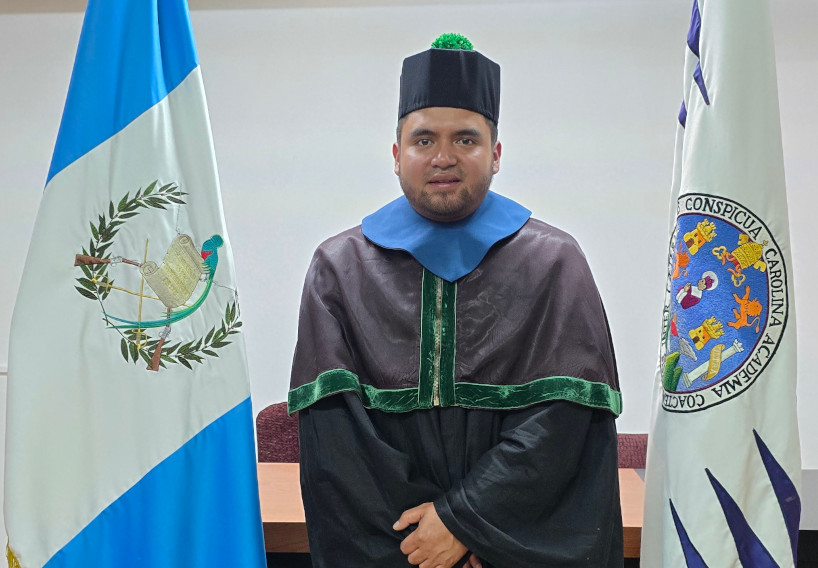 Graduación Esdras de León